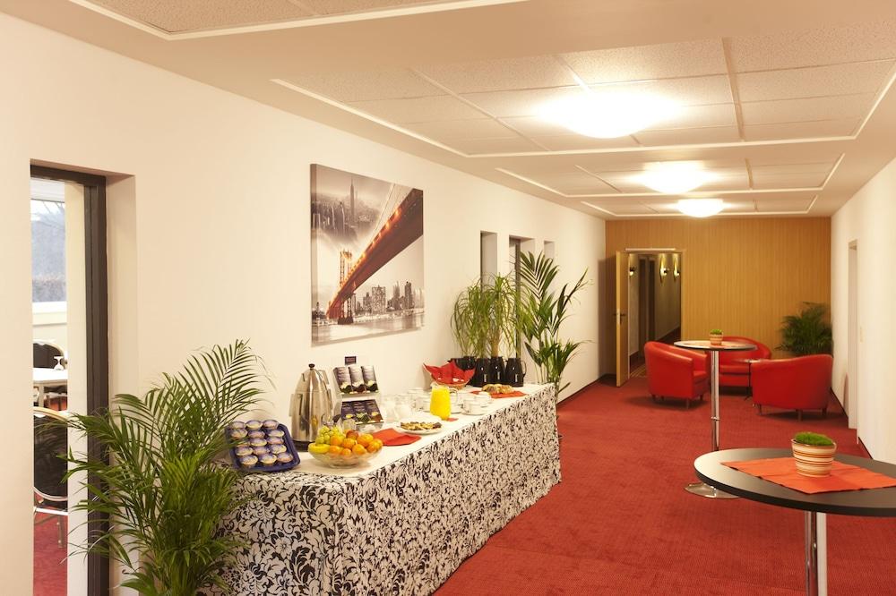 Arthotel Ambassador Wiesbaden - Free Parking Bagian luar foto